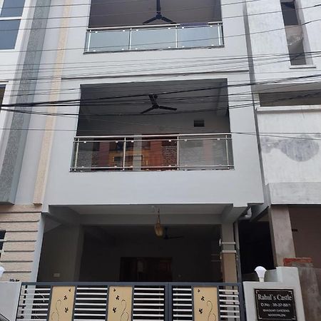 Rahul'S Castle Guest House Visakhapatnam Buitenkant foto